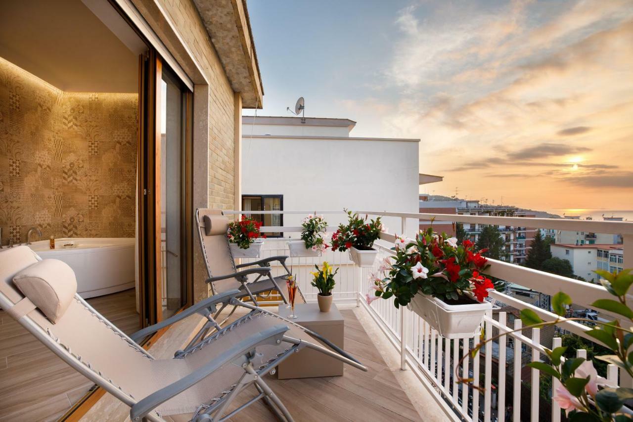 Le Muse Suite Sorrent Exterior foto